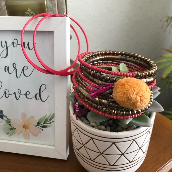 Bundle Loft Bracelet and Hoop Earrings - Picture 2 of 10